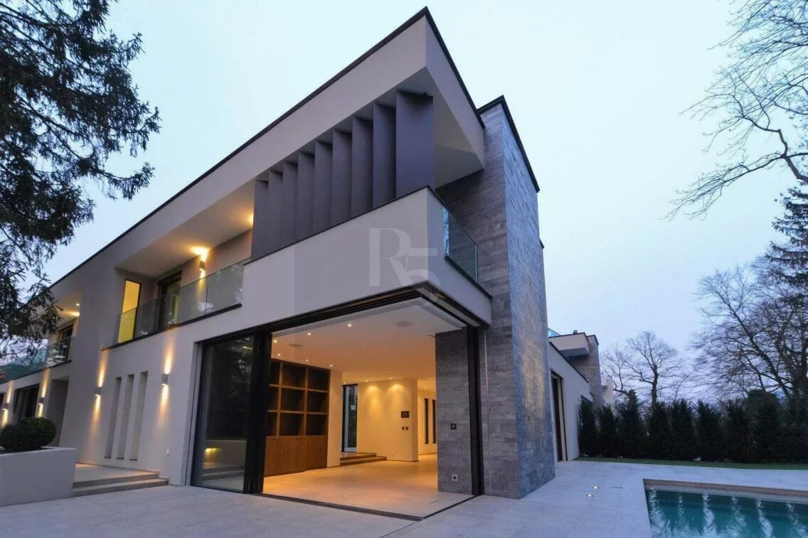 Superb high-end contemporary house — Conches