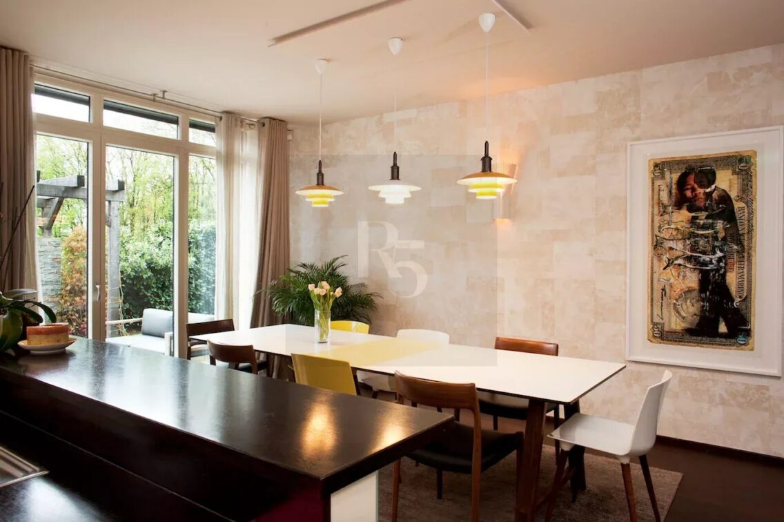 Exclusivité – Magnifique Townhouse à Champel — Genève