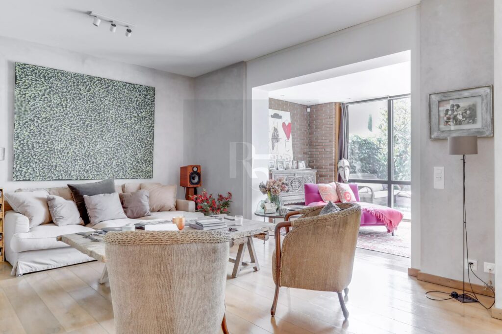 Elegant 4-Bedroom House in Geneva with Spacious Living — vendu à Genève