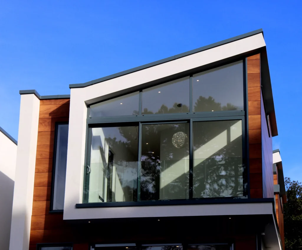image d'une villa contemporaine pour illustrer l'article sur la promotion immobilière à Genève