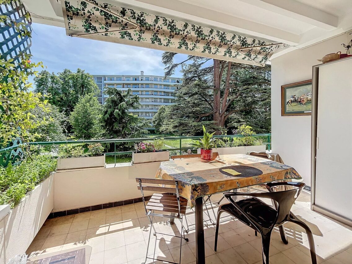 Superbe appartement aux Eaux-Vives — Genève