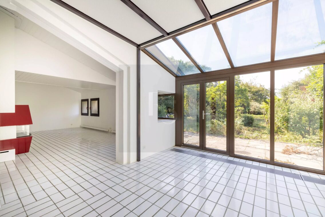Villa mitoyenne dans le village de GY — Gy