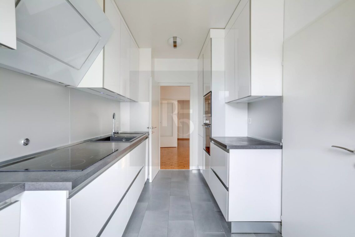 Superb 4-room apartment in Plainpalais — Genève