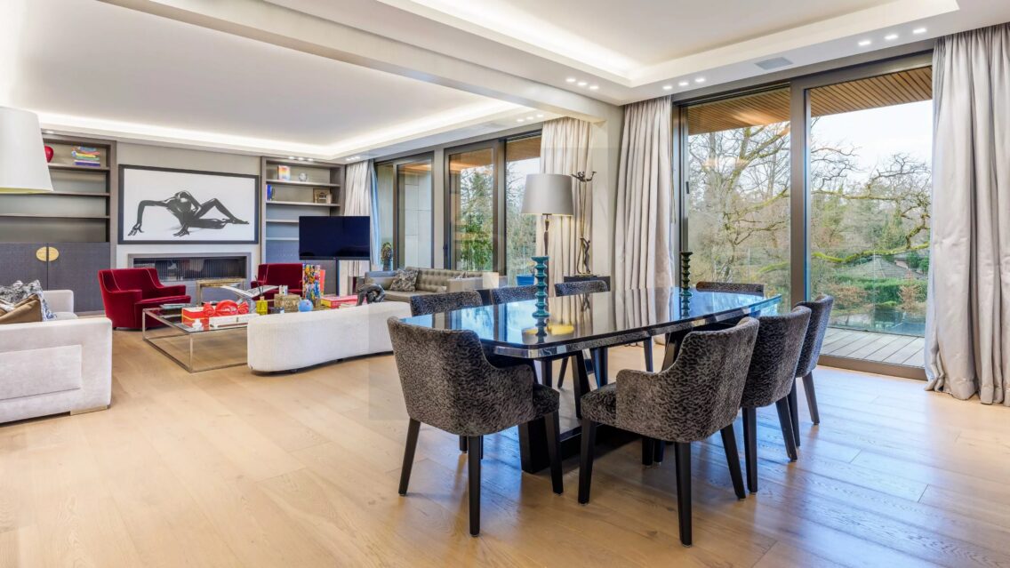 Attique en duplex d&rsquo;exception avec vaste terrasse panoramique — Conches