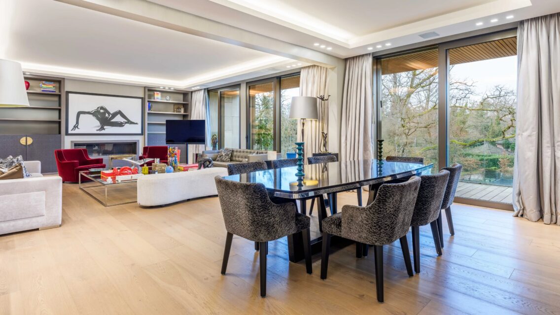 Attique en duplex d’exception avec vaste terrasse panoramique — Conches