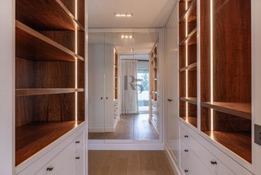 6 Rooms Flat