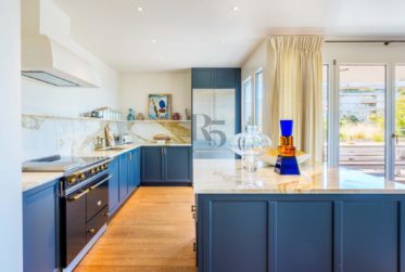 Magnifique ATTIQUE avec terrase au centre-ville