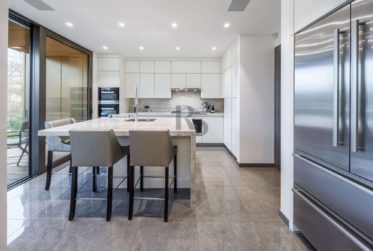 9 Rooms Flat, Penthouse