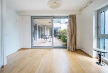 Modern Apartment with Terrace near the Beau-Rivage Hotel