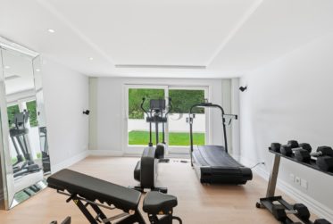 Magnifique villa rénovée à Cologny