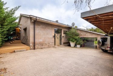 Luxury villa in Cologny