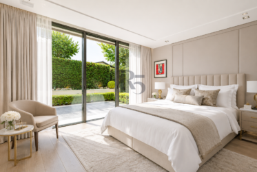 11 Rooms House