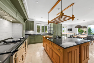 Magnifique villa rénovée à Cologny