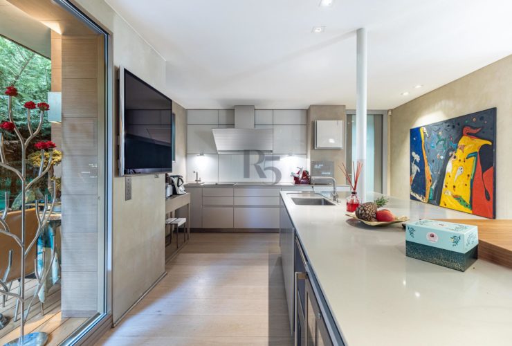 Villa de standing à Cologny - OFF MARKET