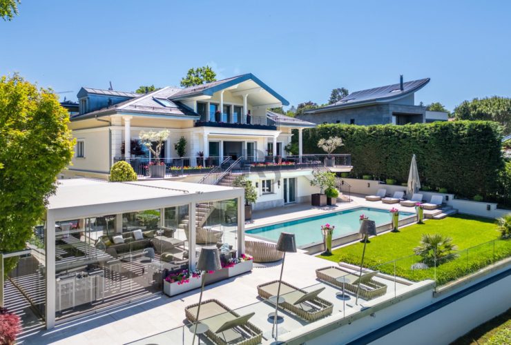 Magnifique villa rénovée à Cologny