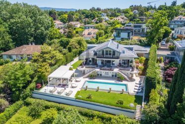 Magnifique villa rénovée à Cologny